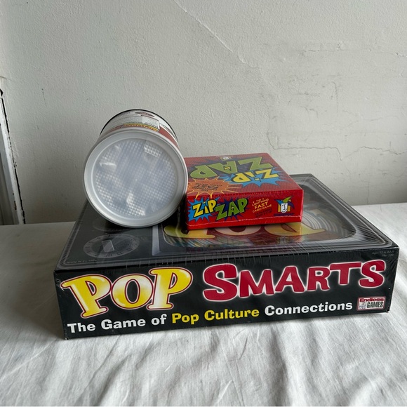 Lot of 3 New Card, Dice, & Board Games - Picture 7 of 8